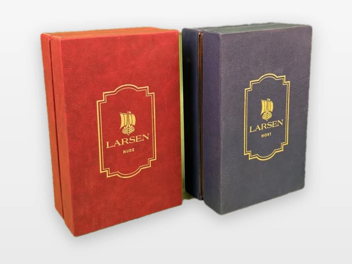 جعبه عطر کتابی طلاکوب — پروژهٔ واقعی BOX STUDIO