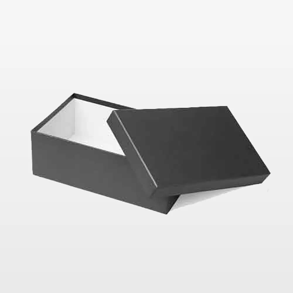 جعبه کفش مشکی درب و زیره با درب نیمهباز و داخل سفید جعبه کفش مشکی درب و زیره با درب نیمهباز و داخل سفید